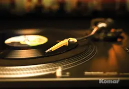  Komar 184x127 1-616 Vinyl